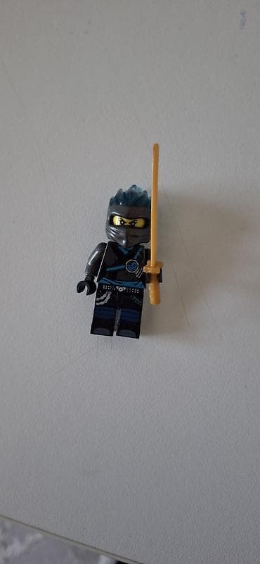 Чатырлар: Минифигурка LEGO Ния мастер воды с золотой катаной - Серия: LEGO — 1