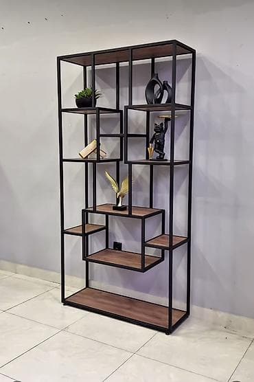 вешалку: Изготавливаем всё из металла! Надёжно. Качественно. На годы. 🔹 — 5