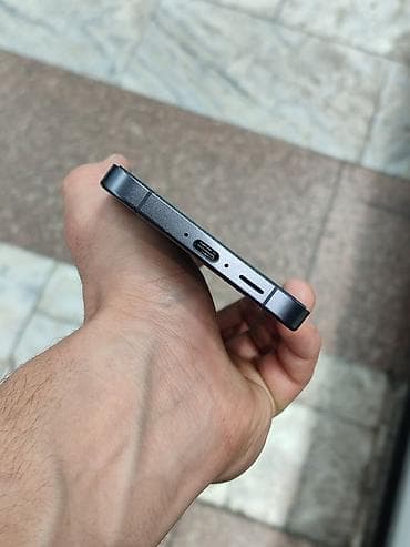 z fold 1: Samsung Galaxy S24 FE, Б/у, 256 ГБ, 2 SIM — 4