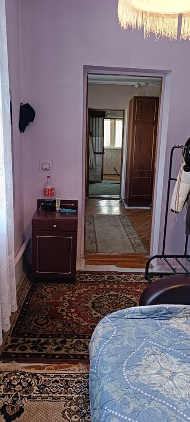 посуточная аренда квартир: Сдаётся в частном доме одна большая спальня для двух девушек студенток — 8