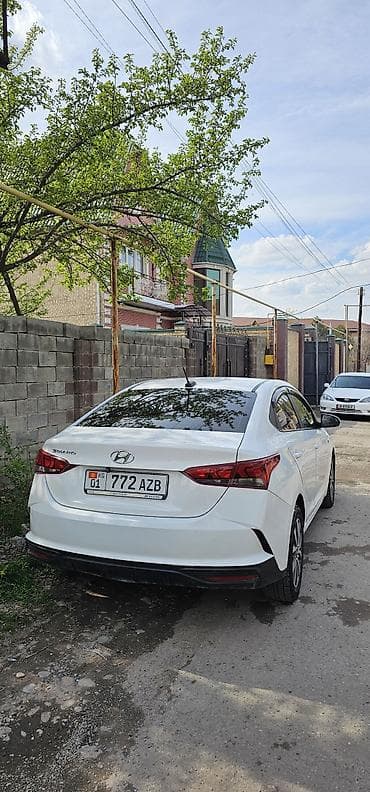 eclipse cross: Hyundai Solaris: 2021 г., 1.6 л, Автомат, Бензин, Седан — 1