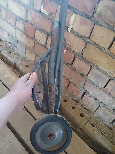 тележка на колесах: Садово-строительная тачка и тележка, Стальная, Двухколесная, В розницу — 1