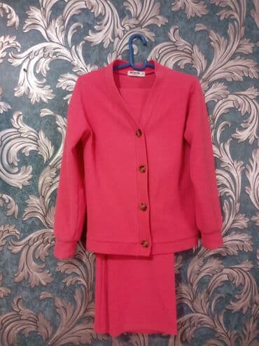 штаны бу: Костюм 500сом размер S — 1