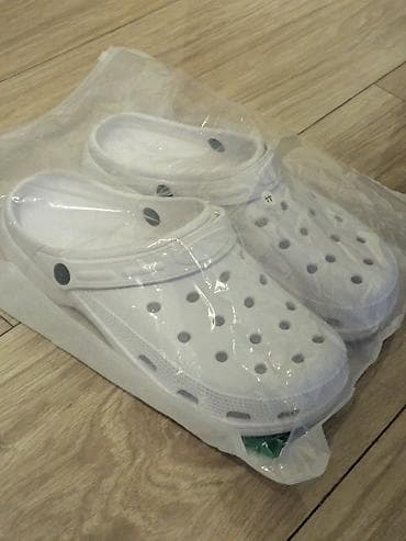 crocs 41: Мужские сандалии, 44, Новый, цвет - Белый, Самовывоз — 1