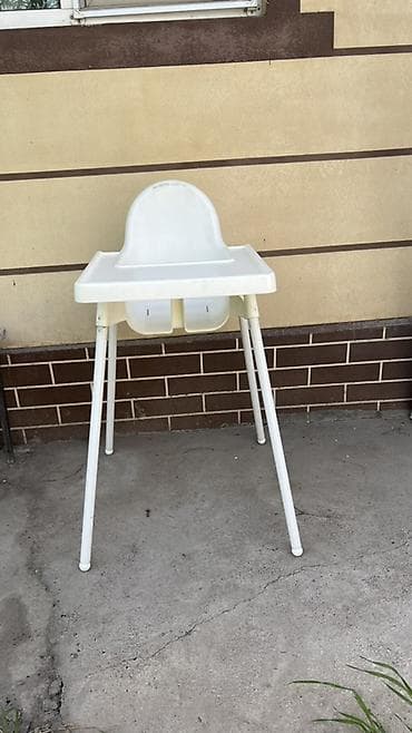 из пластика: Детский стульчик для кормления — 1
