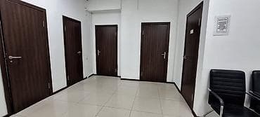 Коммерциялык мүлк: Кеңселерди ижаралоо, 150 м², Турак комплексинде, Өзүнчө ашканасы менен, Өзүнчө кире бериши менен, Өзүнчө санитардык түйүнү менен — 10