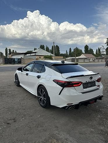 Транспорт: Toyota Camry: 2018 г., 2.5 л, Автомат, Бензин, Седан — 5