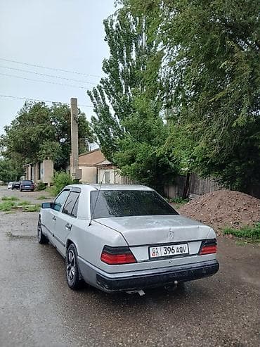 тягач мерс: Mercedes-Benz W124: 1988 г., 2.3 л, Механика, Бензин, Седан — 2