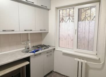 Виктория: 2 комнаты, 42 м², 104 серия, 1 этаж, Евроремонт