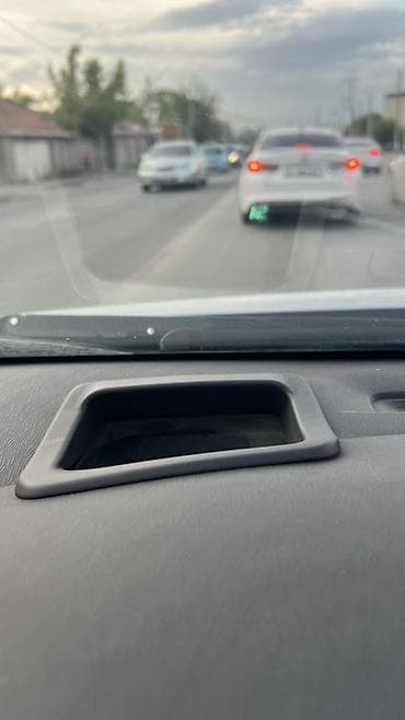 corolla e120: Toyota Prius: 2010 г., Гибрид, Хэтчбэк — 7