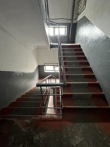 2 комнатный квартира суточный: 2 комнаты, 47 м², 105 серия, 2 этаж, Старый ремонт — 9