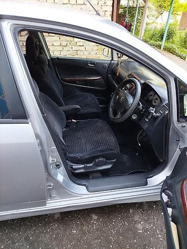 хонда сиденья: Honda Stream: 2001 г., 2 л, Автомат, Бензин, Минивэн — 7