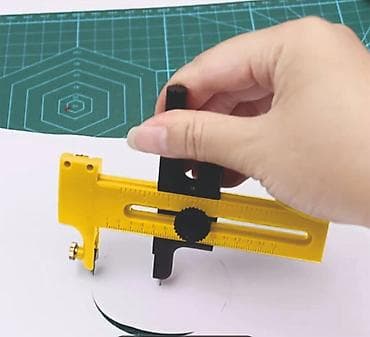 Резка кругов из бумаги разного диаметра