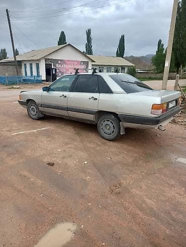 su 7: Audi 100: 1987 г., 1.8 л, Механика, Бензин, Седан — 3