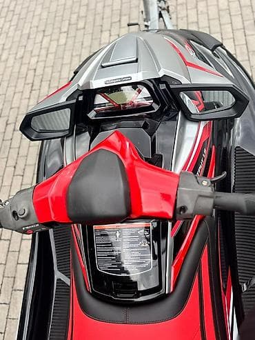 Охота и рыбалка: Yamaha VXR 1800 Обьем : 1.8 без турбо Год : 2018 Мото час 115 — 5