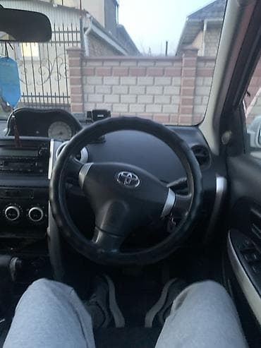 мотор майы: Toyota Ist: 2005 г., 1.3 л — 10