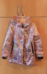 Куртка на 6-7 лет 450 сом На осень и весну В хорошем состоянии