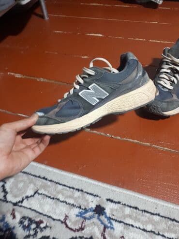 Мырзалардын бут кийими: Эркектердин кроссовкасы, 40, New Balance, Колдонулган, түсү - Күрөң, Өзү алып кетүү — 1