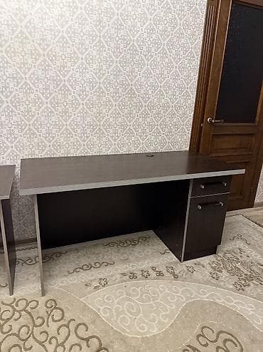 пол бизнес: Продаю рабочий стол 5000с каждый Есть 3шт В хорошем состоянии — 2