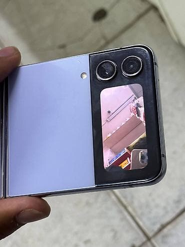 flip: Samsung Galaxy Z Flip 4, Б/у, 256 ГБ, цвет - Фиолетовый, 1 SIM — 2