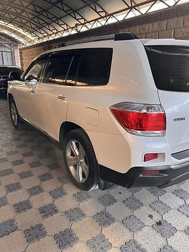авто пикап: Toyota Highlander: 2011 г., 3.5 л, Автомат, Бензин, Кроссовер — 2