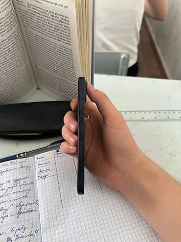 forza horizon 4: IPhone 13, Б/у, 128 ГБ, Midnight, Защитное стекло, Чехол, 95 % — 3