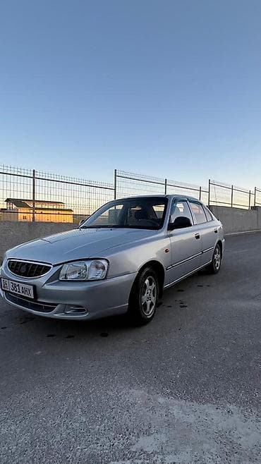 mazda 323: Hyundai Accent: 2007 г., 1.5 л, Автомат, Бензин, Седан — 4