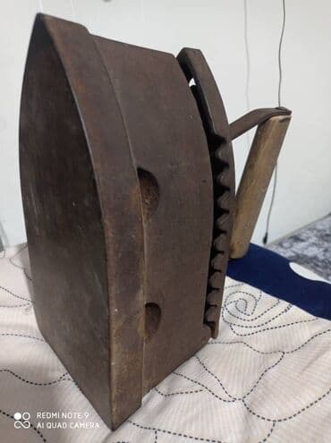 дело техники 147 предметов: Утюг угольный старинный раритетный коллекционирование. утюги старые — 5