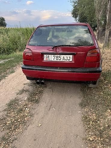 гетс капот: Volkswagen Golf: 1992 г., Механика, Бензин, Хэтчбэк — 8