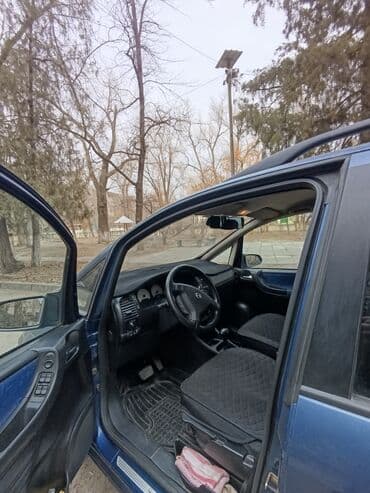 авто с последующим выкупом нексия: Opel Zafira: 2002 г., 2.2 л, Автомат, Бензиновая, Минивэн — 5