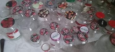 Ашкана буюмдары: Набор стеклянных банок с винтовыми крышками разных размеров. В — 2