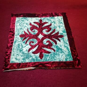 держатели для пододеяльника: Продаю бадушечки сидушки ручной работы из бархата с национальными — 19