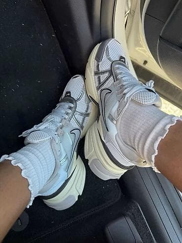 для ног: Кроссовки, 39, Nike, Б/у, цвет - Белый, Платная доставка — 2