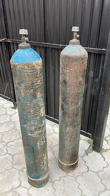 Промышленный газовый баллон, Наполнение: Кислород, Объем баллона: 40 л, Применение: Сварка и резка