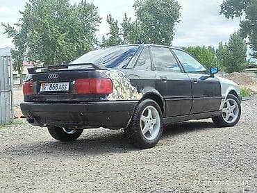 мерс 200 с: Audi 80: 1992 г., 2 л, Механика, Бензин, Седан — 4