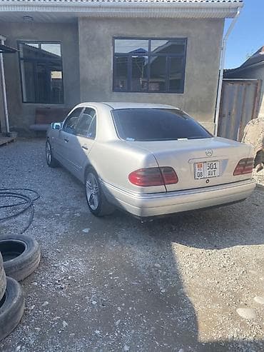 mers c class: Mercedes-Benz E-Class: 1999 г., Седан — 3