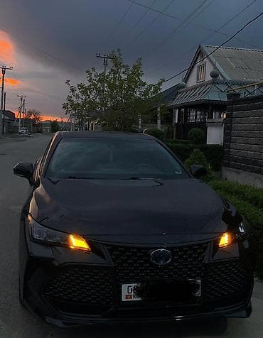 geely x3: Toyota Avalon: 2019 г., 2.5 л, Вариатор, Гибрид, Седан — 2