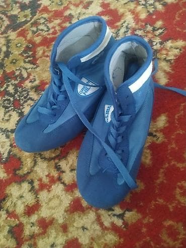 Продаю почти новые, 2-3 раз одевали