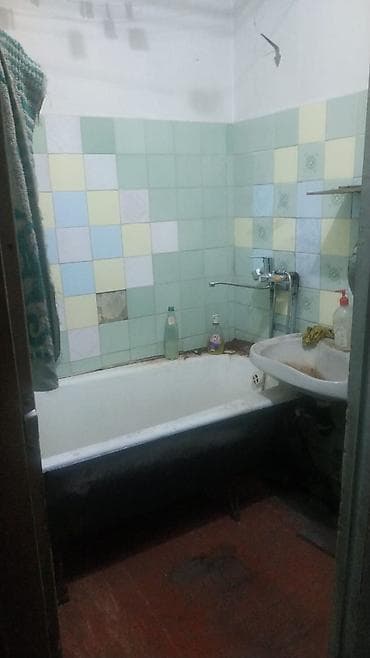 Продажа квартир: 4 комнаты, 88 м², 105 серия, 1 этаж, Старый ремонт — 3