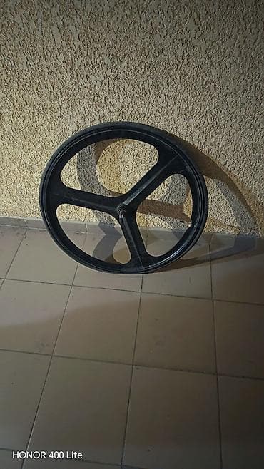 r18 w220: Колеса в сборе <130 / R 28, Лето, Б/у, 1 шт, Литые, отверстий - 3 — 1