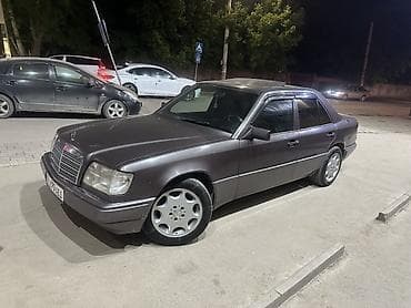 е 190: Mercedes-Benz W124: 1993 г., 2.2 л, Механика, Бензин, Седан — 1