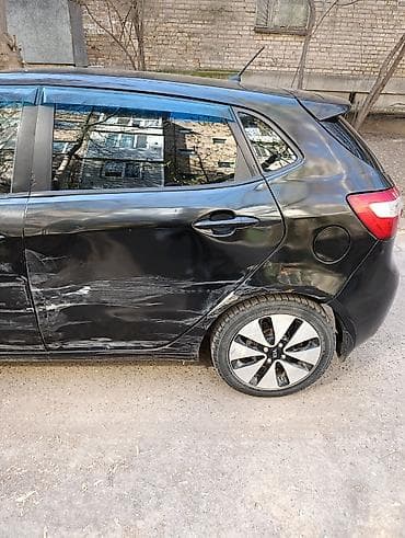 volvo 2013: Kia Rio: 2013 г., 1.4 л, Автомат, Бензин, Седан — 5