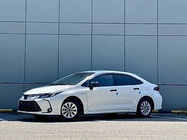 corolla 2016: Toyota Corolla: 2020 г., 1.8 л, Вариатор, Гибрид, Седан — 1