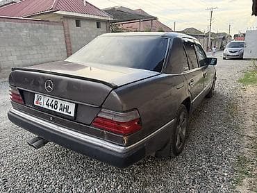 Продажа авто: Mercedes-Benz E-Class: 1991 г., 2 л, Механика, Бензин, Седан — 3
