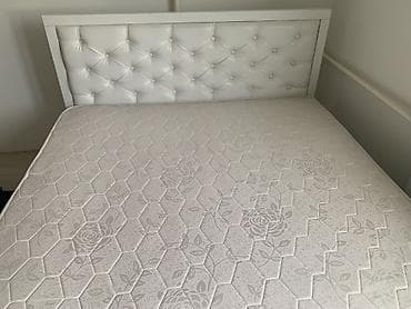 Мебель: Двуспальная кровать, С матрасом, длина - 200 см — 1