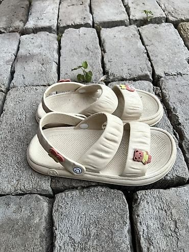 crocs: Размеры есть! Летние сланцы и кроксы с декором - Варианты моделей — 3