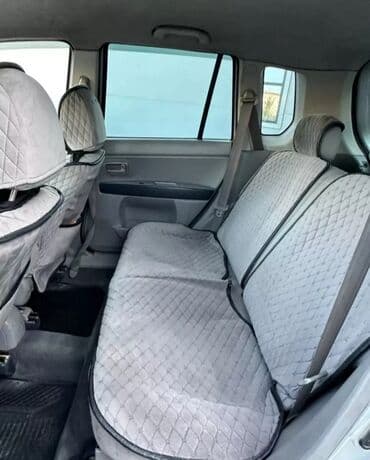 срочно в связи с переездом: Mazda Demio: 2003 г., 1.3 л, Автомат, Бензиновая, Седан — 6