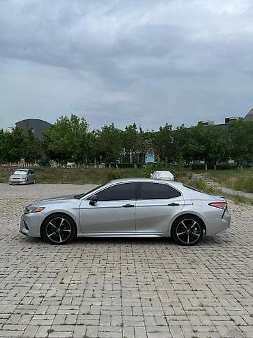 r19: Toyota Camry: 2018 г., 2.5 л, Автомат, Бензин, Седан — 7