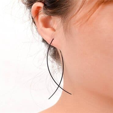 Серьги -рыбки НС черные, современные с металлическими изогнутыми