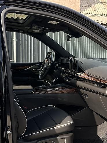 escalade: Cadillac Escalade: 2021 г., 6.2 л, Автомат, Бензин, Внедорожник — 8